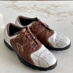 Mens Oakley spiked golf shoes